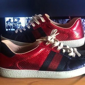 Good condition, made from Italy Size 10
